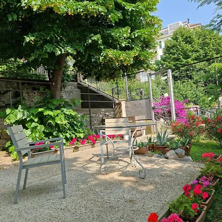 Garden & View 아파트 *