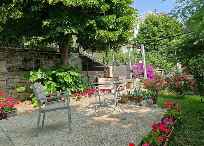 Garden & View Apartment *